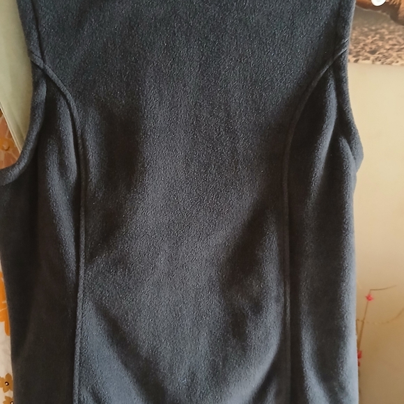 Vest - Picture 6 of 6